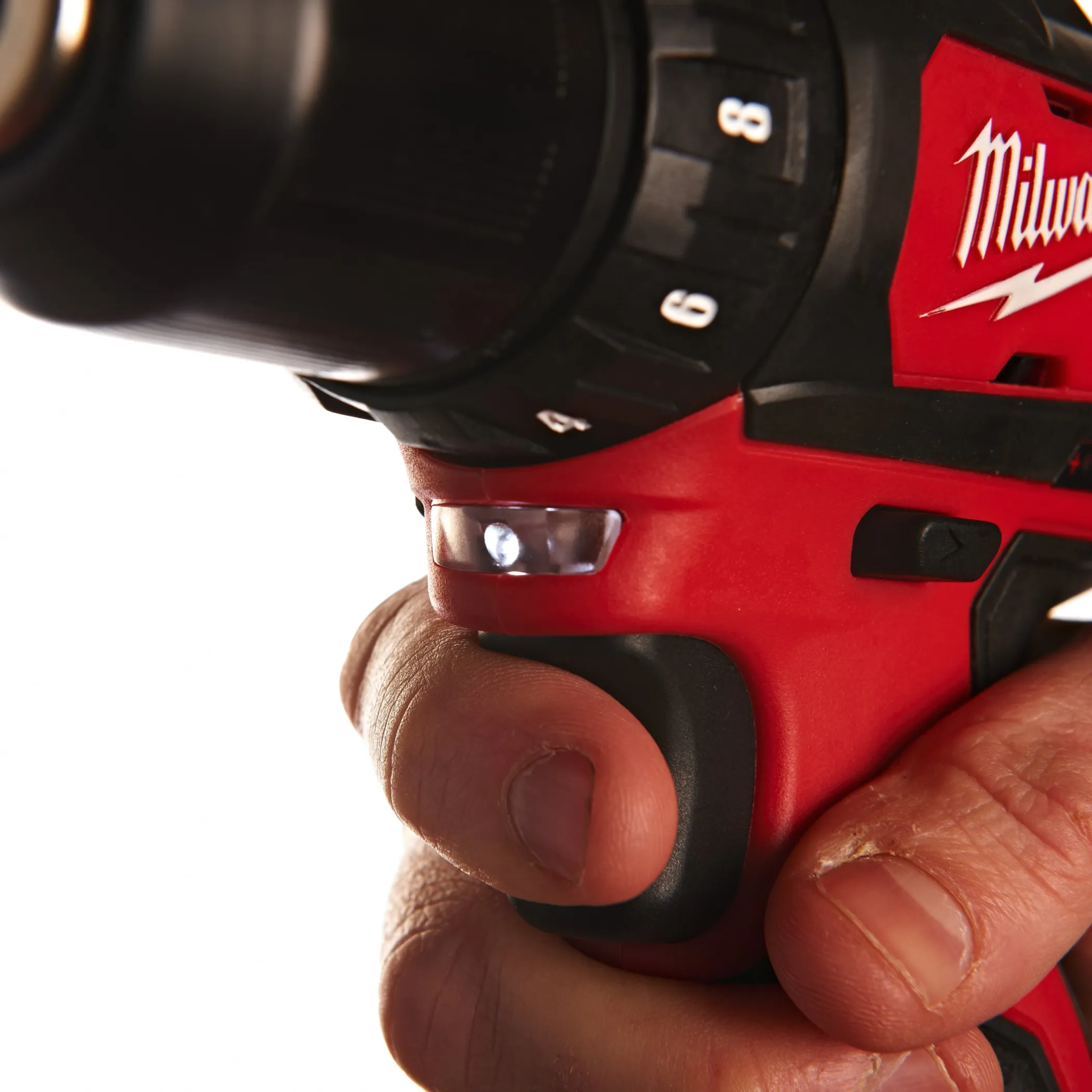 Аккумуляторная безударная дрель-шуруповерт Milwaukee M12 BDD-202С  (Арт. 4933441915)