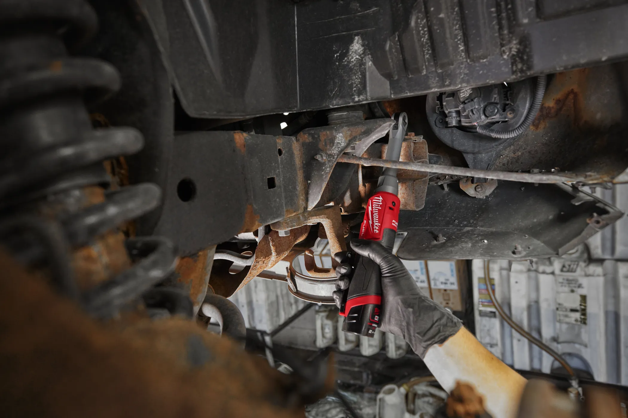 Аккумуляторная удлиненная высокоскоростная импульсная трещотка Milwaukee M12 FHIR14 LR-0 (1/4'')  FUEL (Арт. 4933480790)