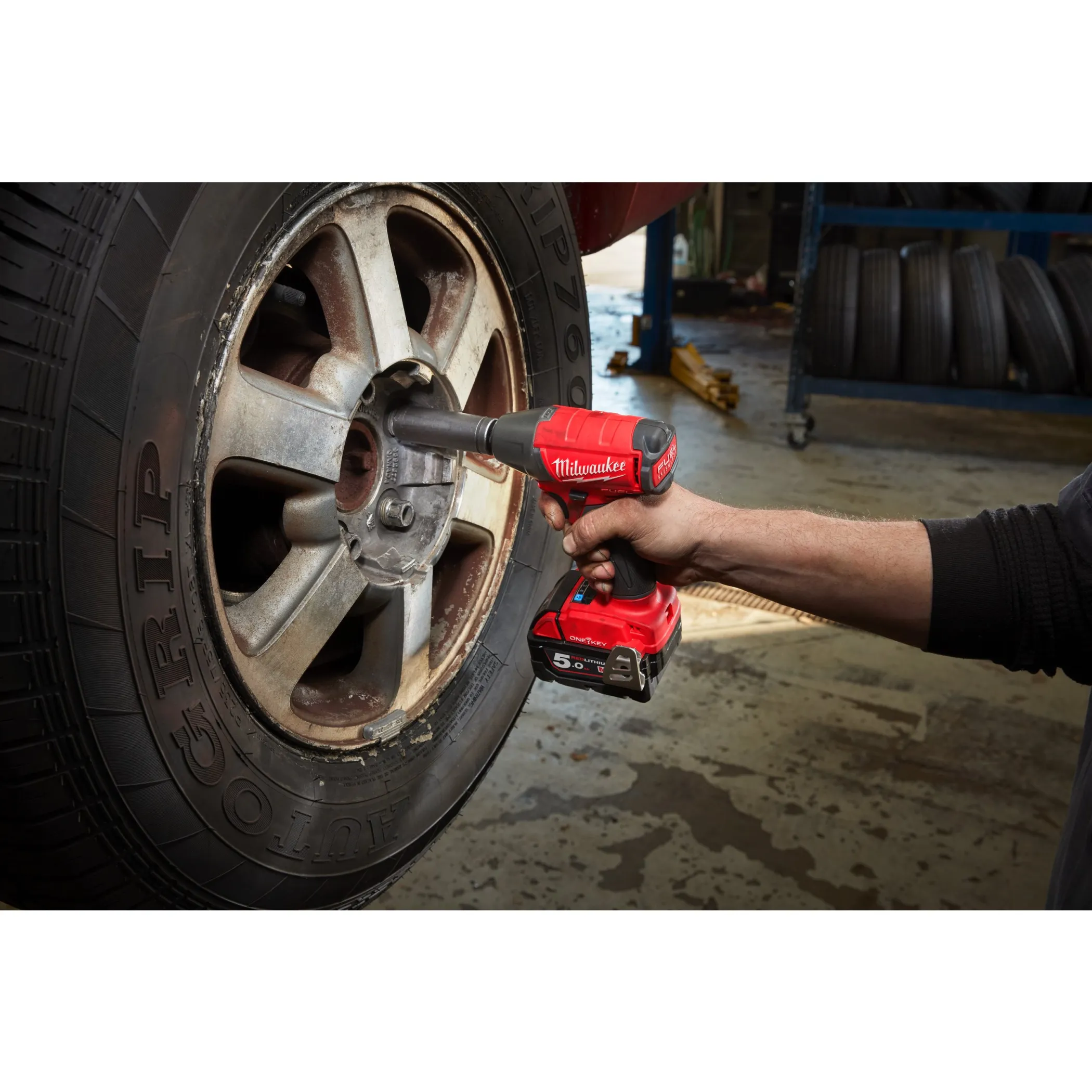 Аккумуляторный ударный гайковерт с фиксацией пином Milwaukee M18 ONEIWP12-502X FUEL ONE-KEY (1/2'')  (Арт. 4933451372)