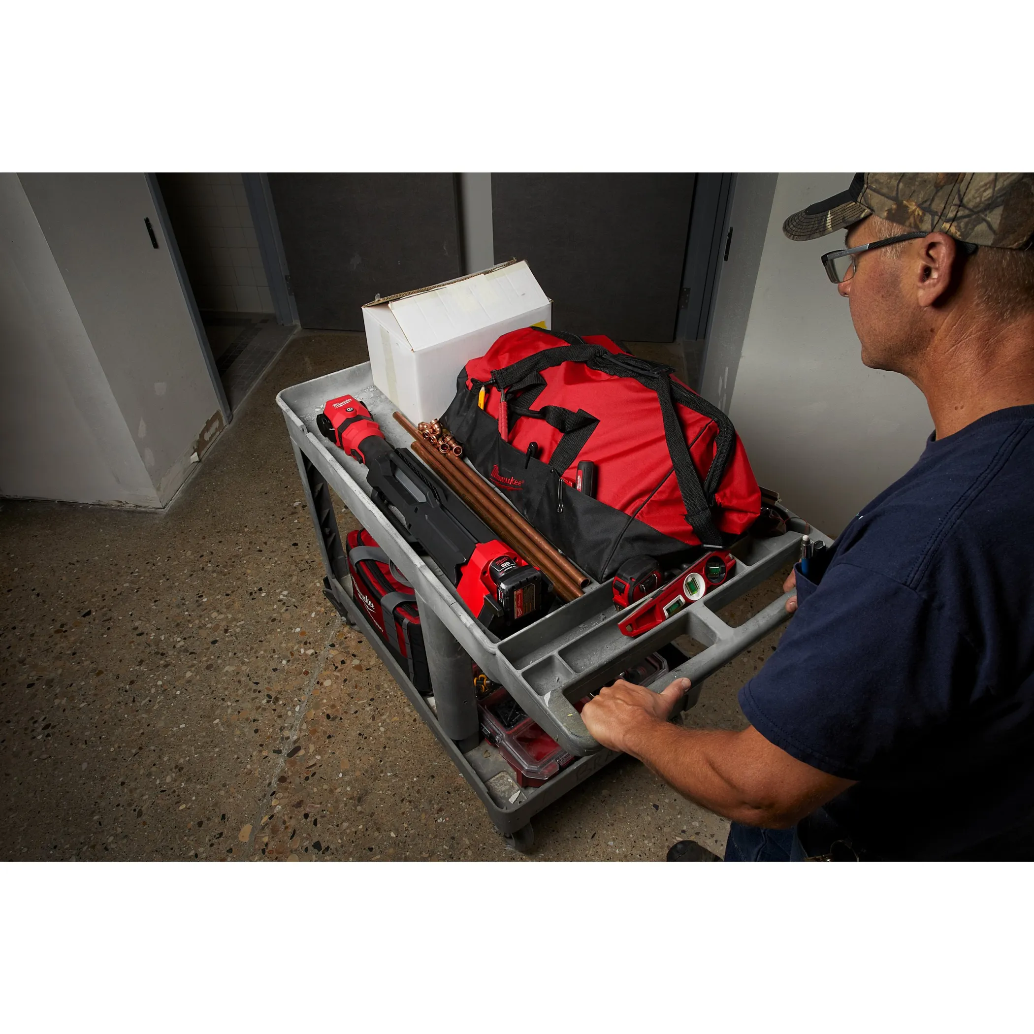 Аккумуляторная светодиодная мачта освещения Milwaukee M12 SAL-0 TRUEVIEW™  (Арт. 4933464823)