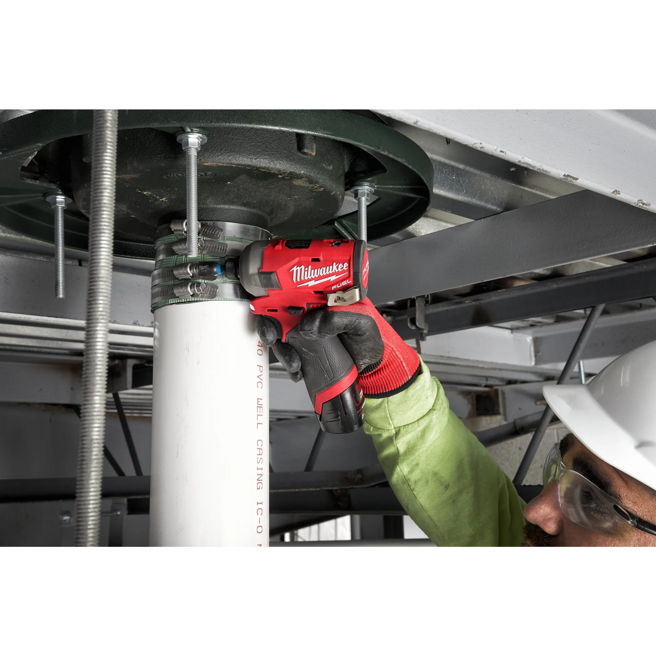 Аккумуляторный гидравлический импульсный винтоверт Milwaukee M12 FQID-202X FUEL SURGE (Li-Ion2Ач)  (Арт. 4933464973)