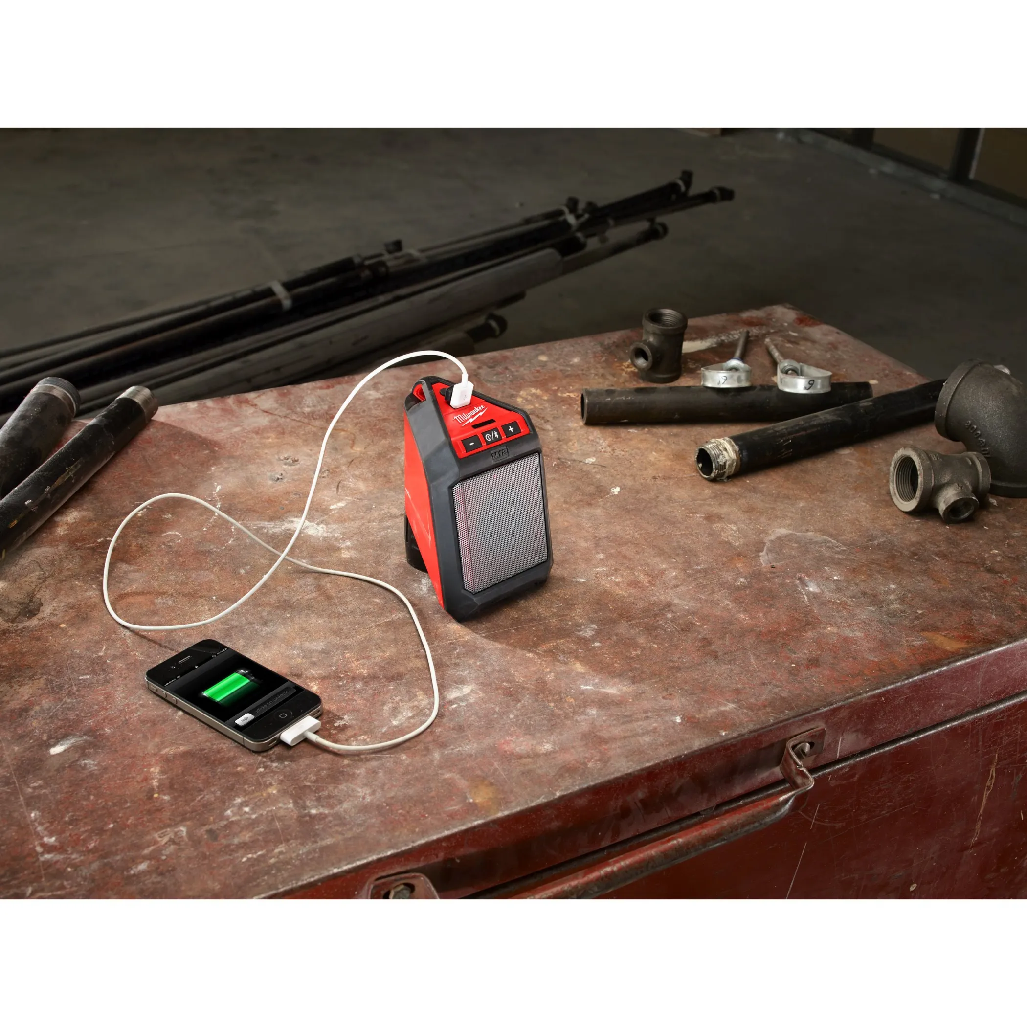 Аккумуляторный динамик беспроводной Milwaukee M12 JSSP-0 с Bluetooth  (Арт. 4933448380)