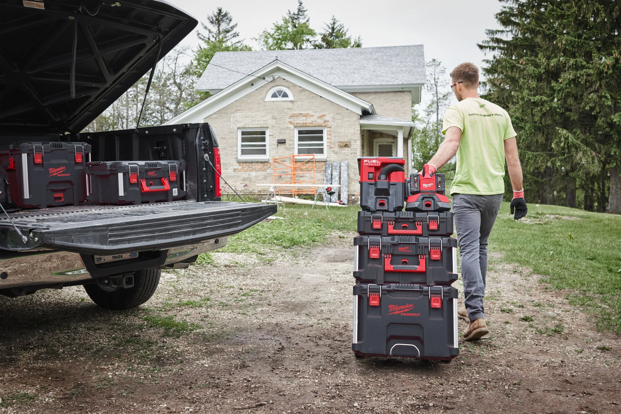 Зарядная станция Milwaukee M18 PC6 EU PACKOUT (Арт. 4932480162)