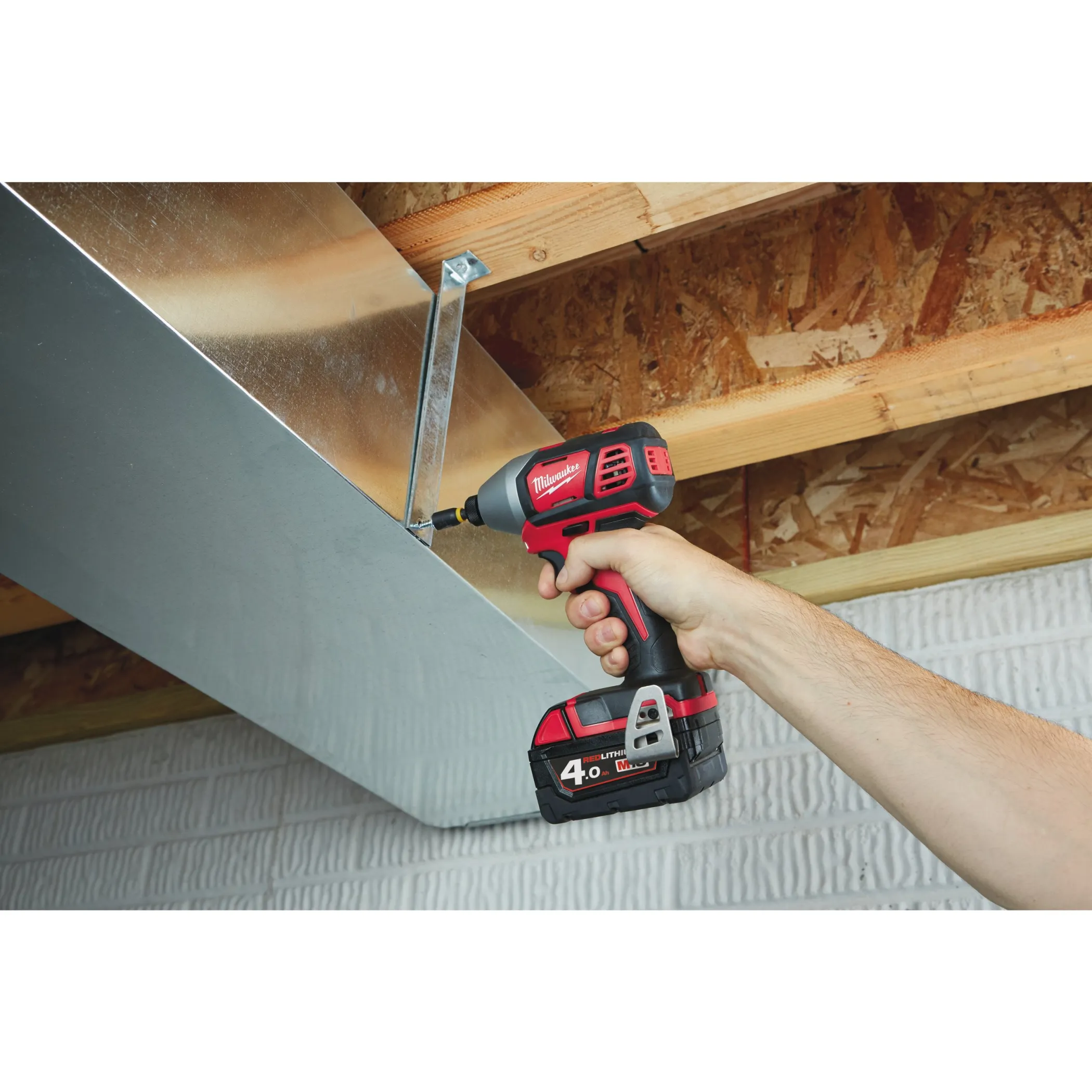 Аккумуляторный компактный импульсный винтоверт Milwaukee M18 BID-402C  (Арт. 4933443580)