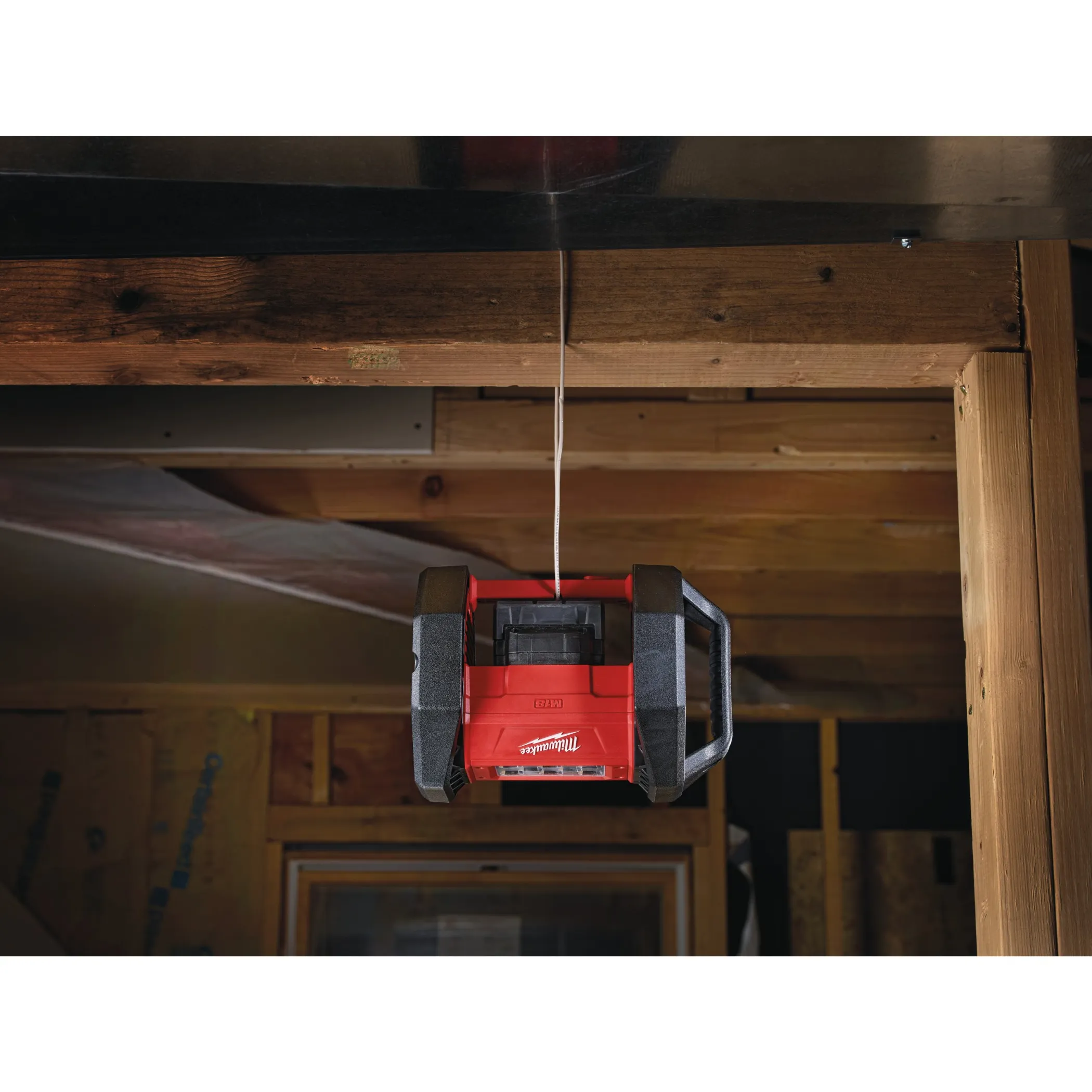 Аккумуляторный светодиодный прожектор Milwaukee M18 AL-0  (Арт. 4932430392)