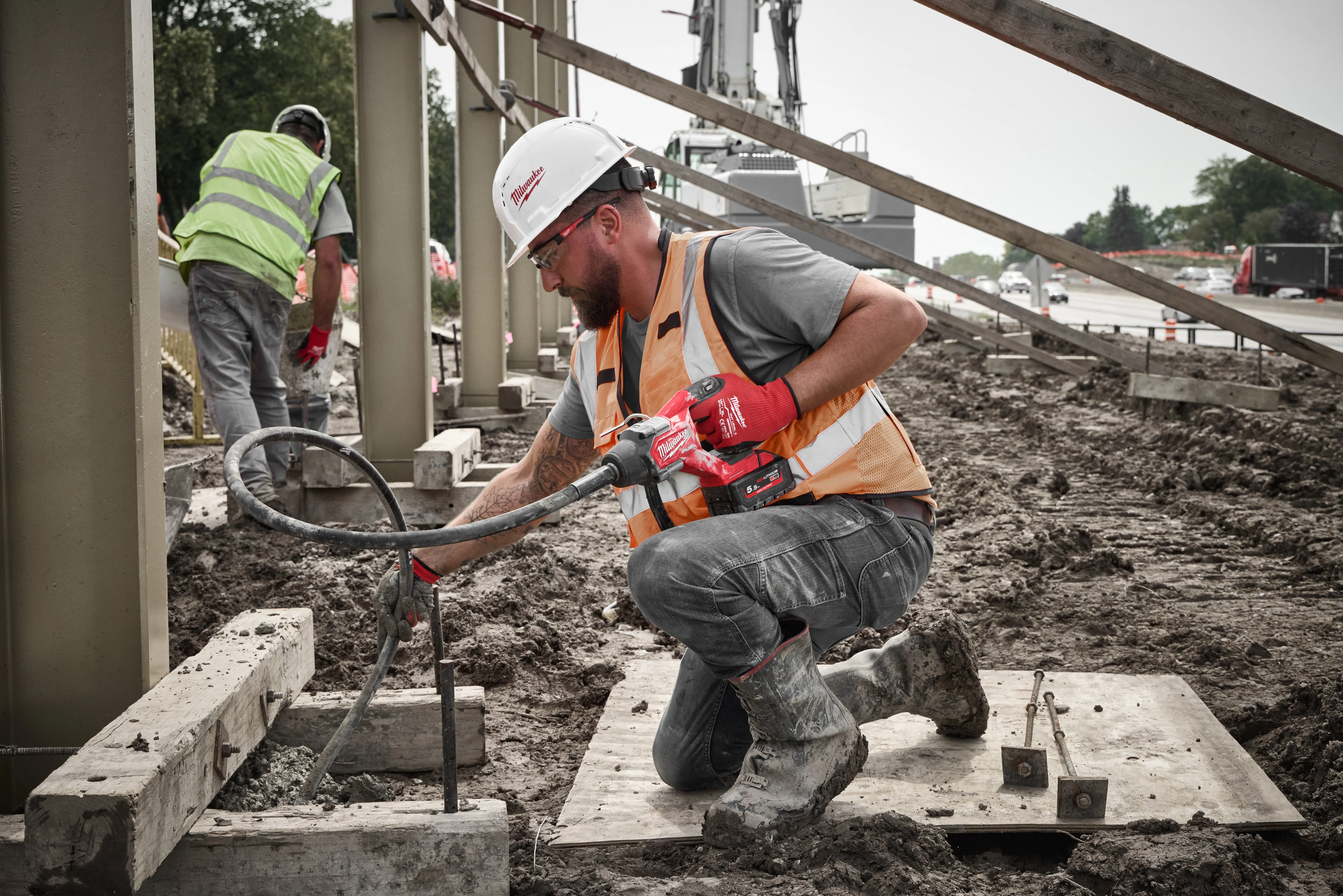 Аккумуляторный вибратор для бетона Milwaukee M18 FCVN12-0 FUEL (Арт. 4933479596)
