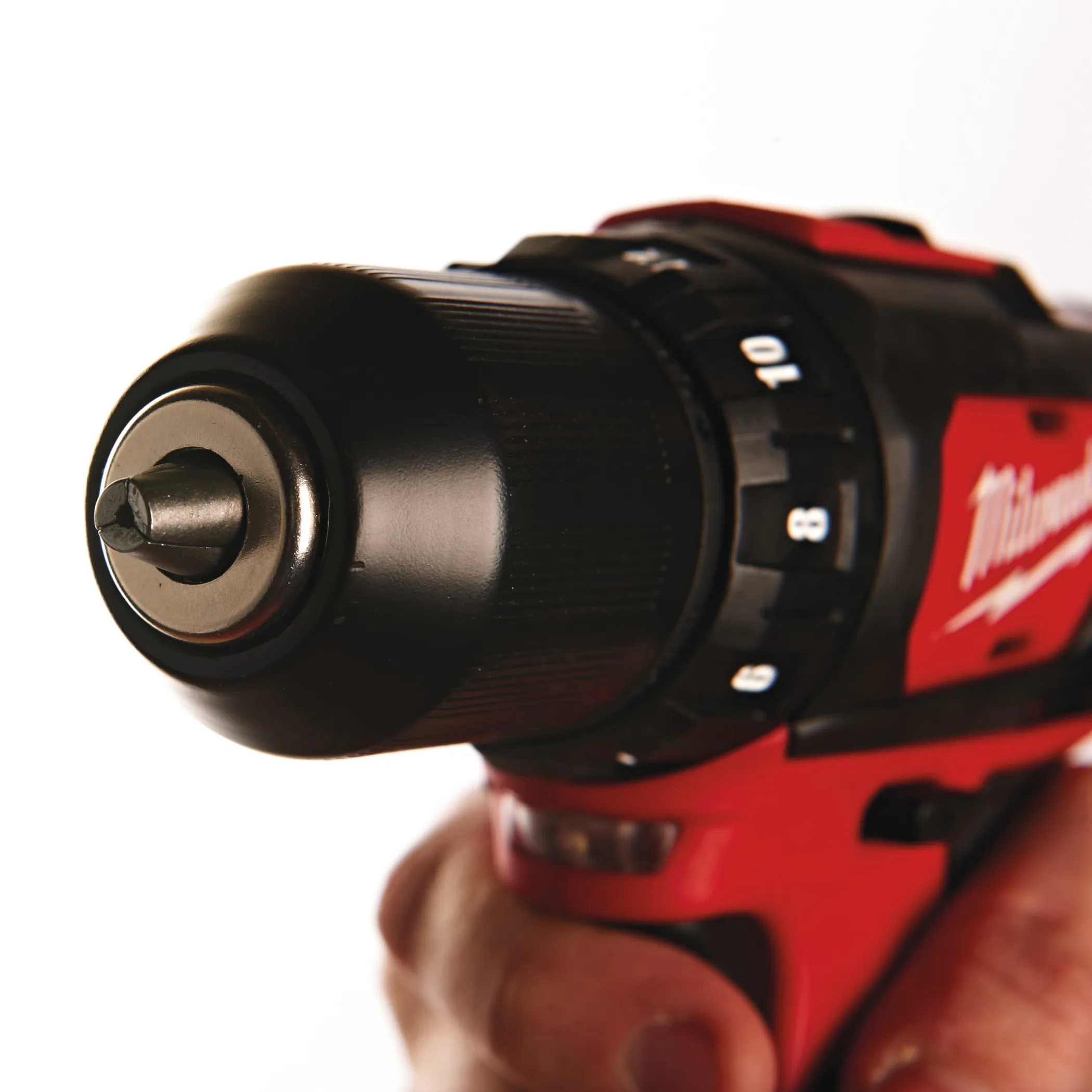 Аккумуляторная безударная дрель-шуруповерт Milwaukee M12 BDD-202С  (Арт. 4933441915)