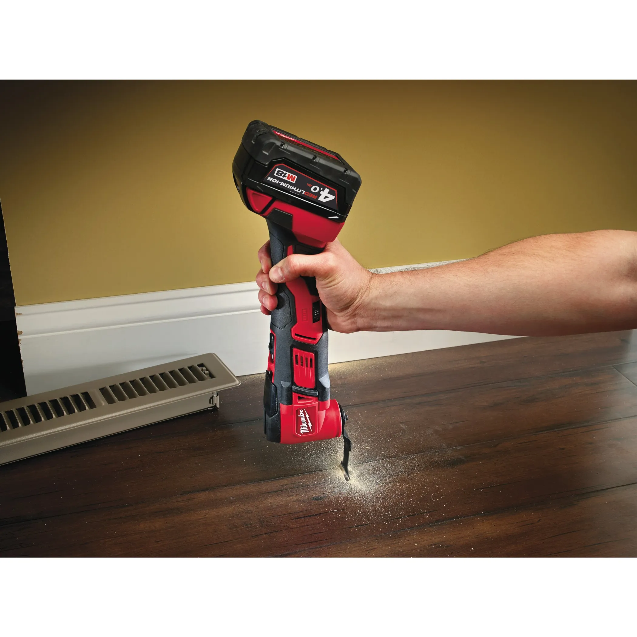 Аккумуляторный многофункциональный инструмент Milwaukee M18 BMT-421C  (Арт. 4933446210)