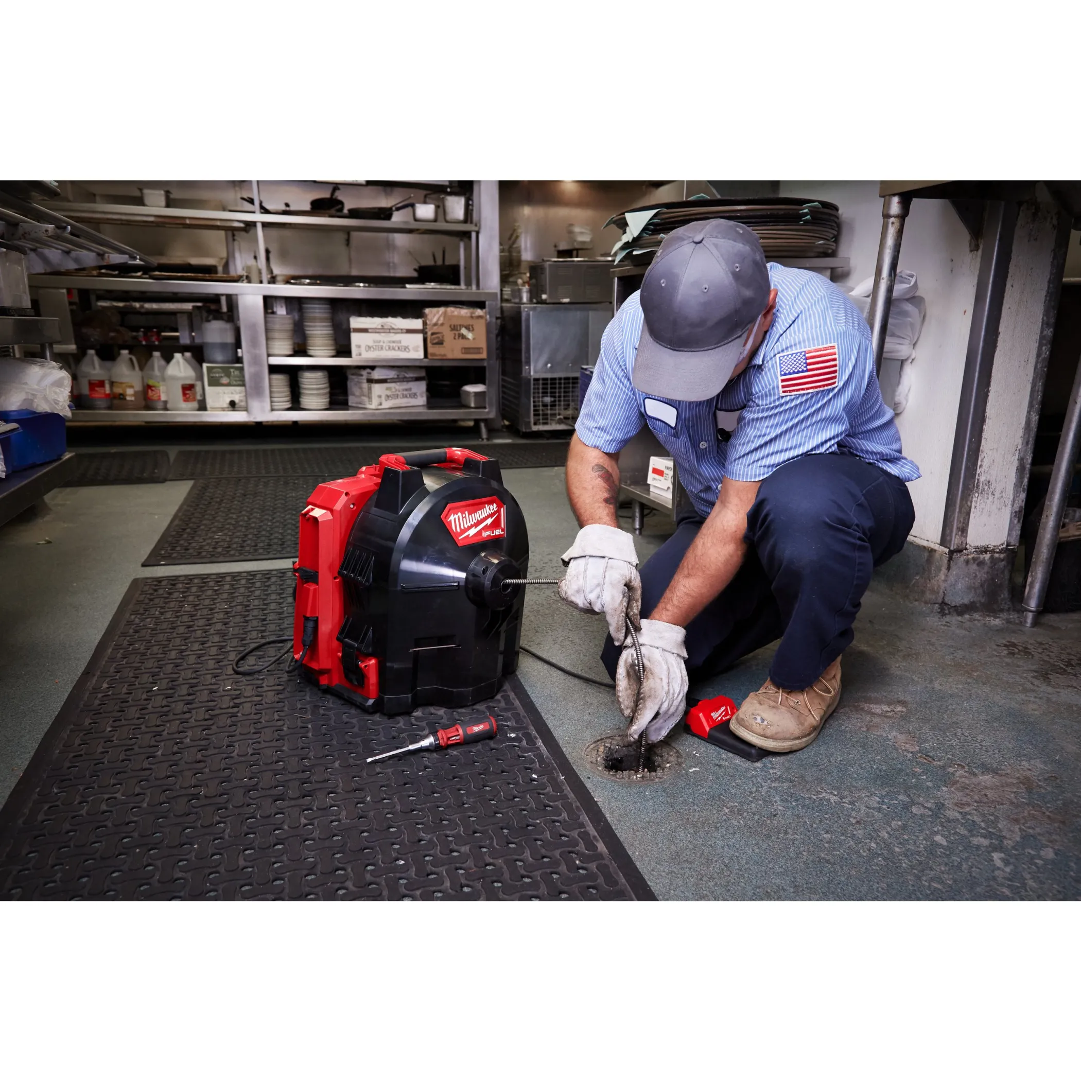 Аккумуляторная ранцевая прочистная машина Milwaukee M18 FFSDC10-0 FUEL  (Арт. 4933459707)