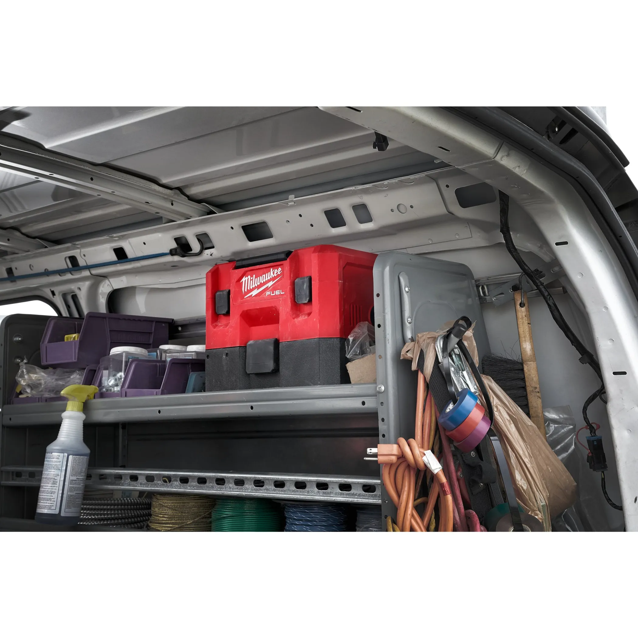 Аккумуляторный пылесос для воды и сухого мусора Milwaukee M12 FVCL-0 FUEL  (Арт. 4933478186)