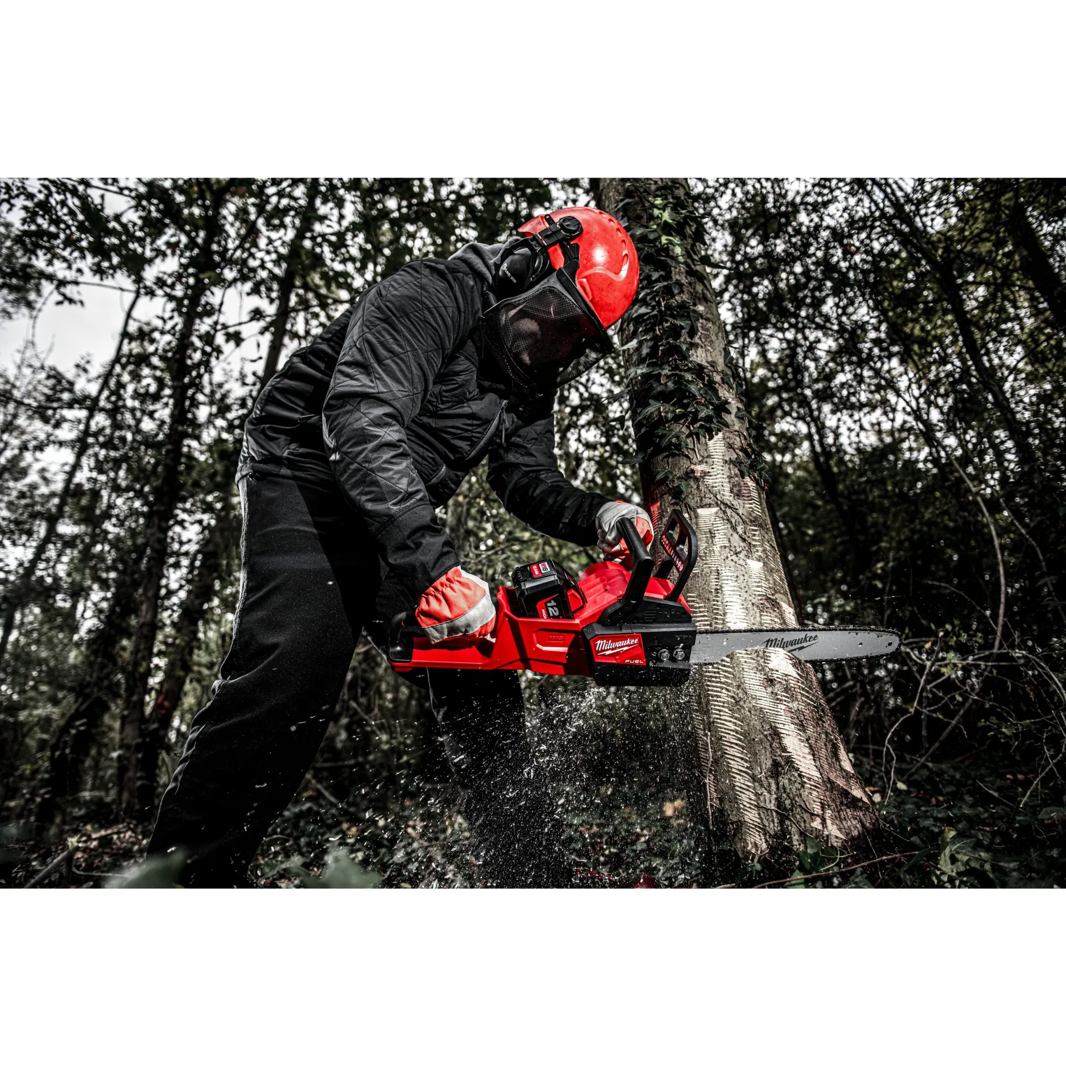 Аккумуляторная цепная пила Milwaukee M18 FCHS-121 FUEL  (Арт. 4933464223)