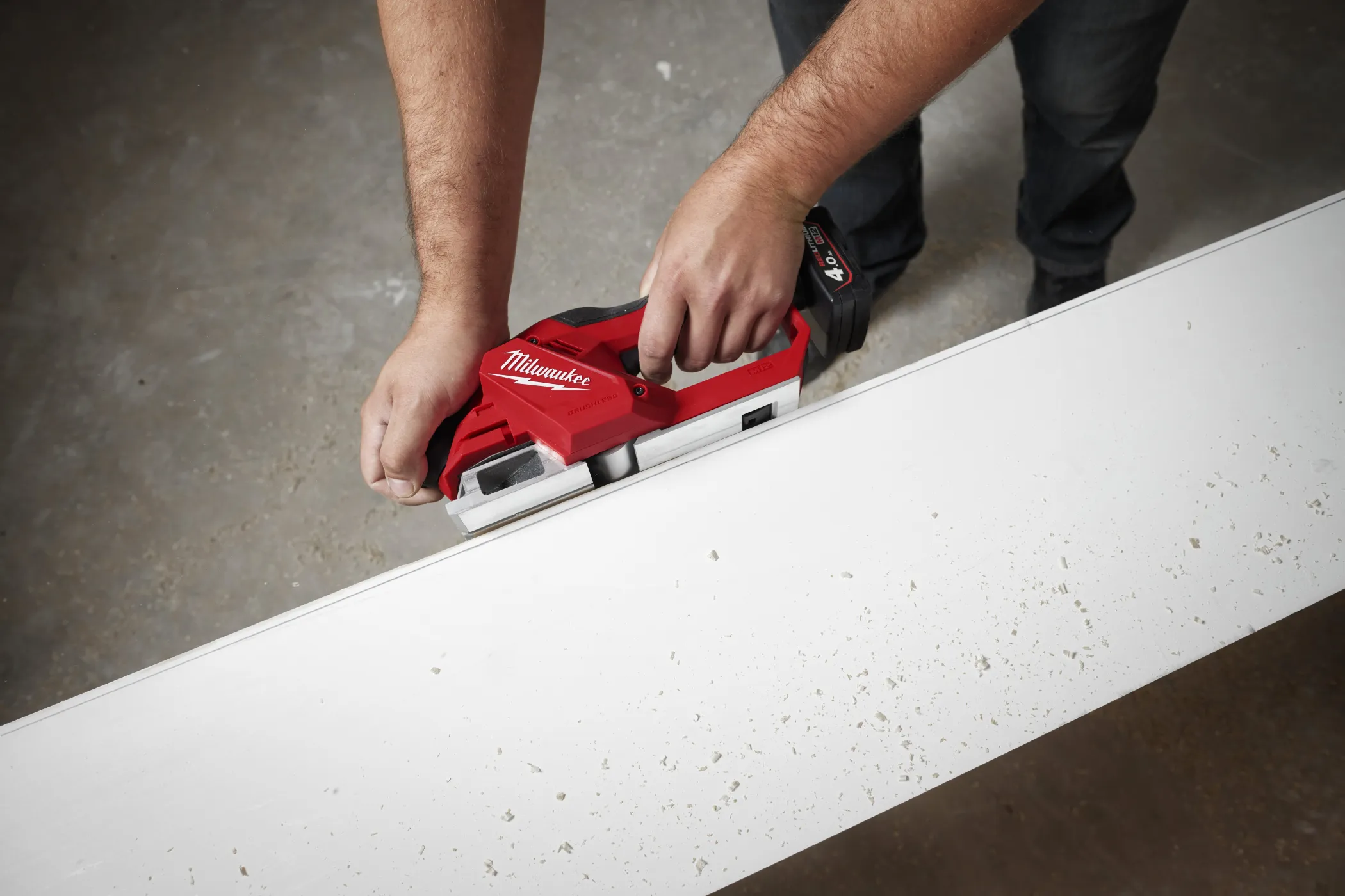 Аккумуляторный рубанок Milwaukee M12 BLP-402X (Арт. 4933492851)