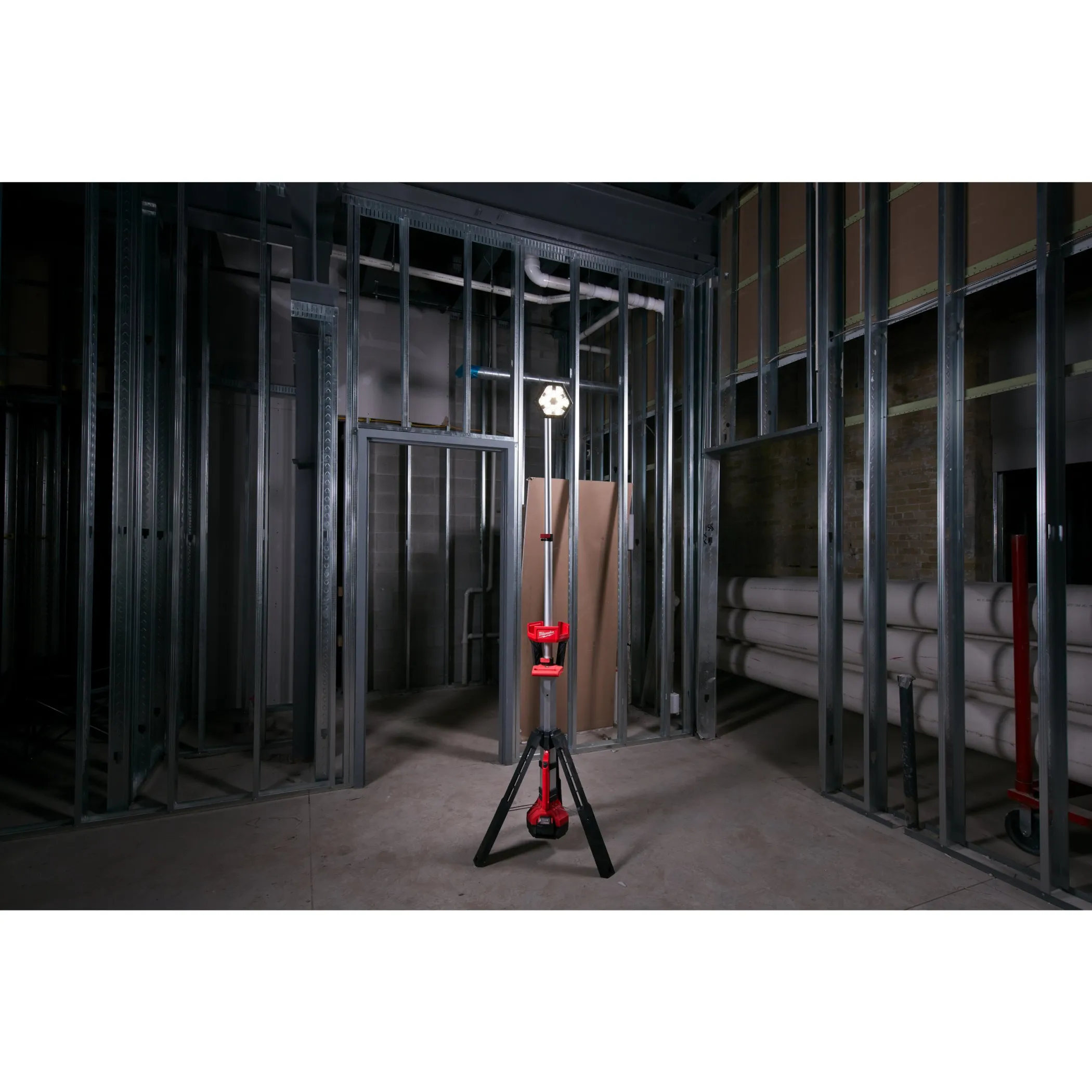 Аккумуляторная светодиодная мачта освещения Milwaukee M18 SAL-502B TRUEVIEW™  (Арт. 4933451896)