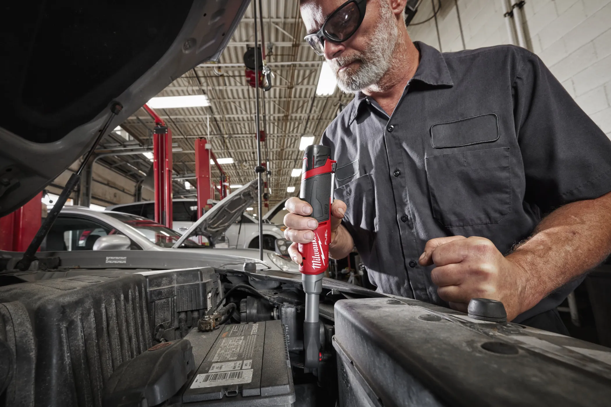 Аккумуляторная удлиненная высокоскоростная импульсная трещотка Milwaukee M12 FHIR14 LR-0 (1/4'')  FUEL (Арт. 4933480790)