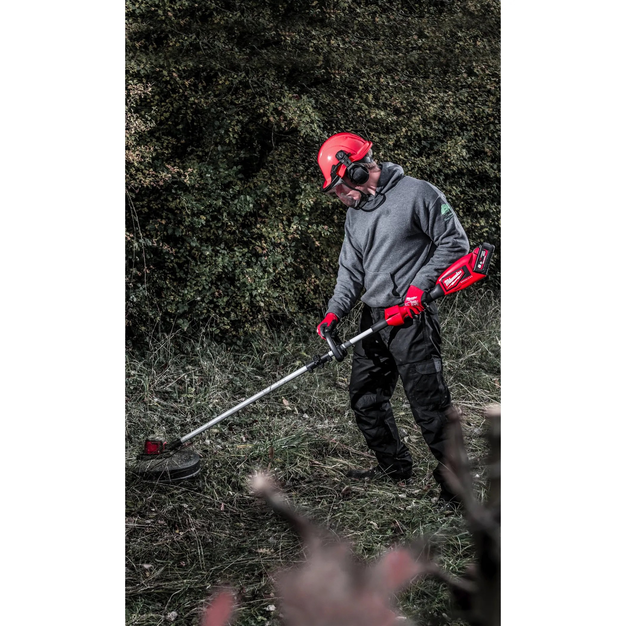 Аккумуляторный триммер Milwaukee M18 BLLT-0  (Арт. 4933472218)