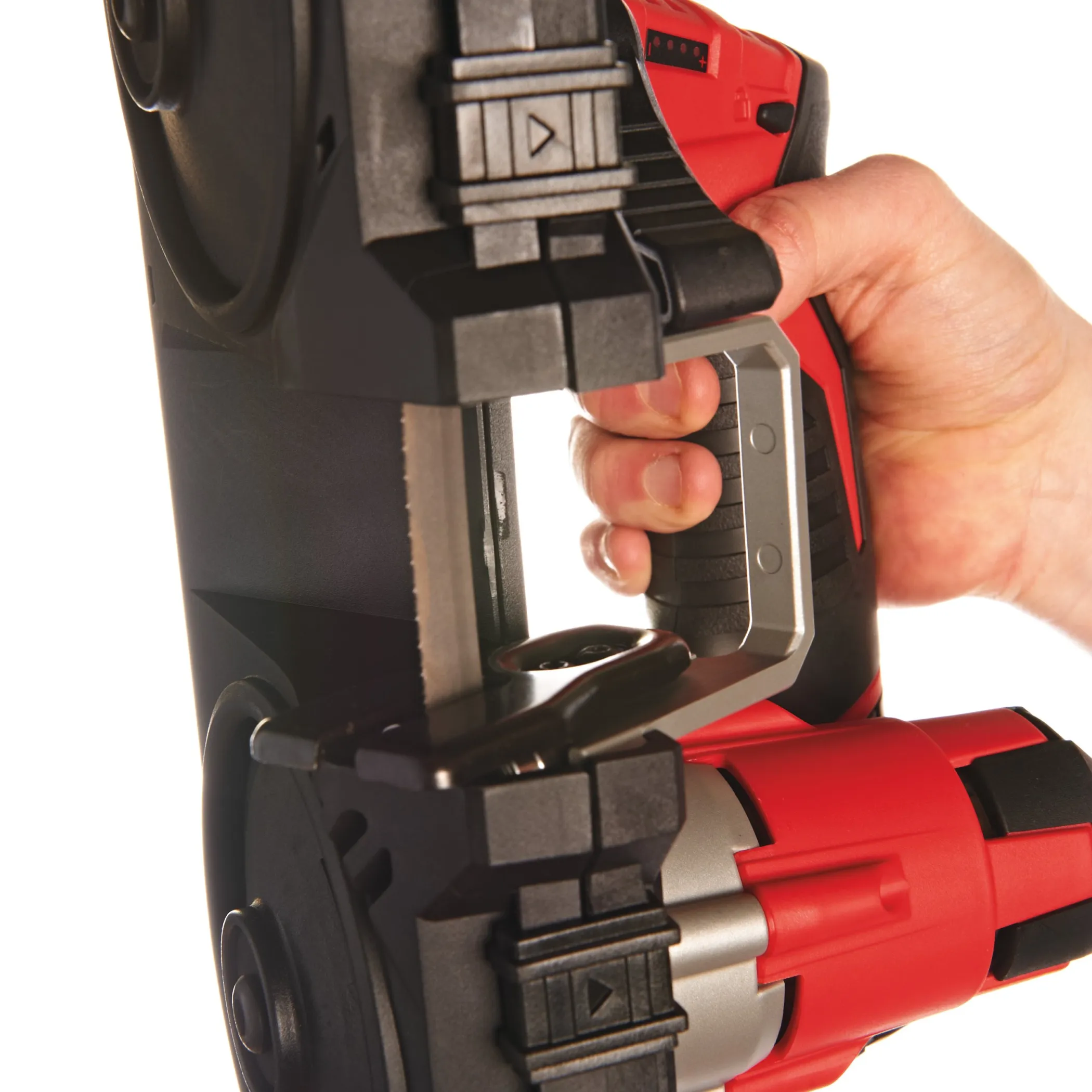 Аккумуляторная ленточная пила Milwaukee M12 BS-402C  (Арт. 4933441805)