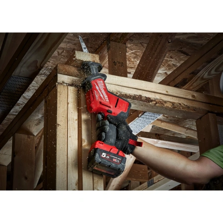 Аккумуляторная компактная сабельная пила Milwaukee M18 FHZ-502X FUEL HACKZALL  (Арт. 4933459885)