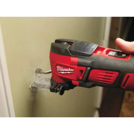 Аккумуляторный многофункциональный инструмент Milwaukee M18 BMT-421C  (Арт. 4933446210)
