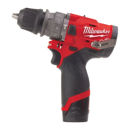 Аккумуляторная ударная дрель-шуруповерт со сменным патроном Milwaukee M12 FPDXKIT-202X FUEL  (Арт. 4933464138)
