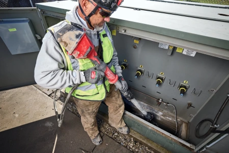 Аккумуляторный насос для перекачки воды Milwaukee M18 BLSWP-801 [FORGE™] (Арт. 4933498560)