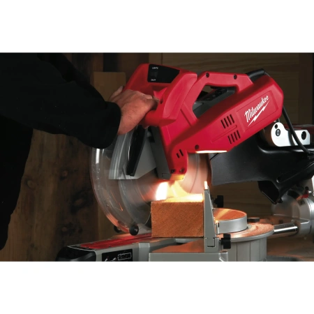 Торцовочная пила Milwaukee MS 304 DB  (Арт. 4933471052)