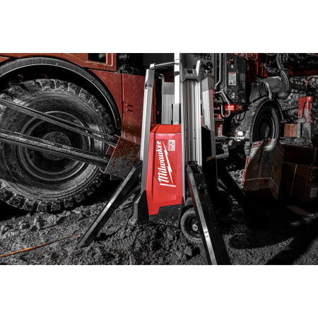 Аккумуляторная светодиодная мачта освещения Milwaukee MX FTL-601 ONE-KEY TRUEVIEW™ (Арт. 4933471844)