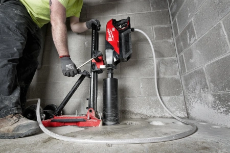 Аккумуляторная установка алмазного сверления Milwaukee MXF DCD150-302CKIT FUEL (Арт. 4933471835)