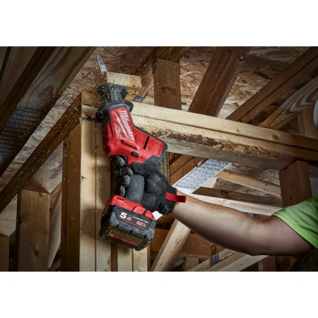 Аккумуляторная компактная сабельная пила Milwaukee M18 FHZ-502X FUEL HACKZALL  (Арт. 4933459885)