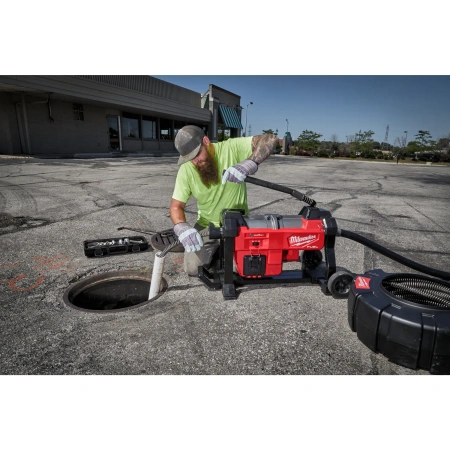 Аккумуляторная секционная прочистная машина Milwaukee M18FSSM-121 FUEL ONE-KEY  (Арт. 4933471410)