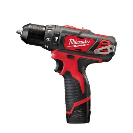 Аккумуляторная ударная дрель - шуруповерт Milwaukee M12 BPD-202С  (Арт. 4933441940)