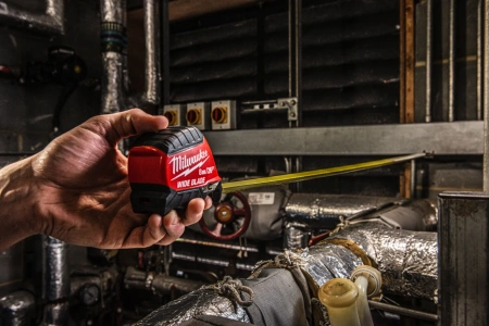 Рулетка магнитная Milwaukee Wide Blade Magnetic GEN II 5м / ширина 35 мм (Арт. 4932499207)