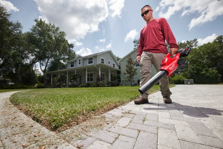 Аккумуляторная воздуходувка Milwaukee M18 F2BL-802 [FORGE™] FUEL (замена для 4933479988) (Арт. 4933499229)