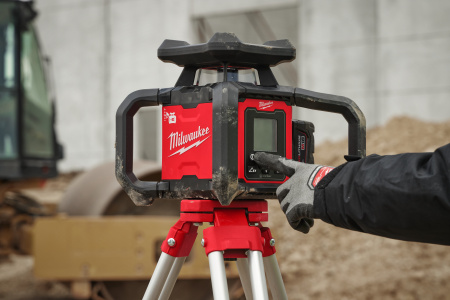 Аккумуляторный ротационный лазерный нивелир с красным лучом Milwaukee M18 RLOHV1200-501C (Арт. 4933493204)