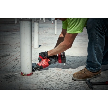 Аккумуляторная компактная сабельная пила Milwaukee M18 FHZ-502X FUEL HACKZALL  (Арт. 4933459885)