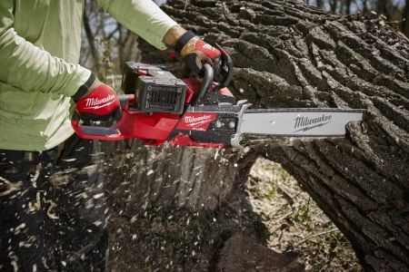 Аккумуляторная цепная пила Milwaukee M18 F2CHS50-0 FUEL (Арт. 4933480120)