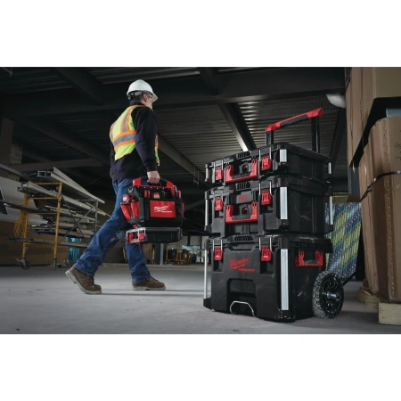 Ящик на колесах Milwaukee PACKOUT TROLLEY BOX  (Арт. 4932464078)