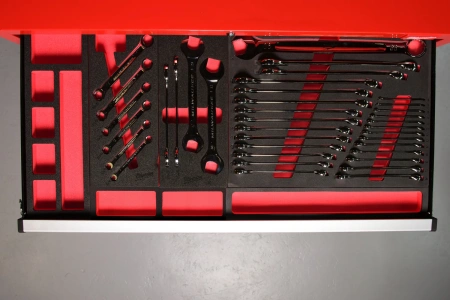 Филлер 165мм для инструментальной тележки 46" / 117 см (Арт. 4932493635)