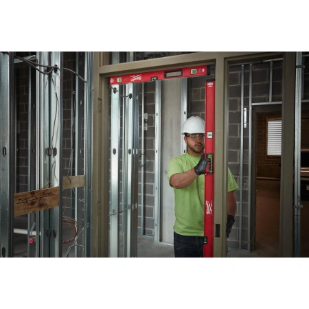 Уровень магнитный Milwaukee REDSTICK Backbone™ 200 см  (Арт. 4932459073)