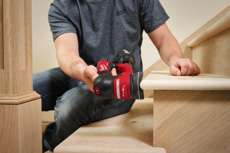 Аккумуляторная эксцентриковая шлифовальная машина Milwaukee M12 FSDR75-202B FUEL (Арт. 4933498233)