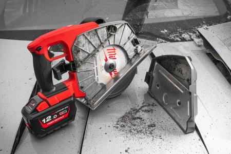 Аккумуляторная циркулярная пила по металлу Milwaukee M18 FMCS66-121C [FORGE™] FUEL (замена для 4933472111) (Арт. 4933499243)