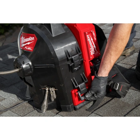 Аккумуляторная ранцевая прочистная машина Milwaukee M18 FFSDC13-0 FUEL  (Арт. 4933459708)