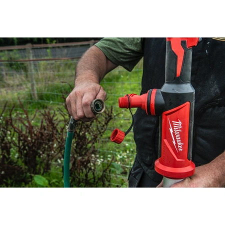Аккумуляторный насос для перекачки воды Milwaukee M18 BLSWP-801 [FORGE™] (Арт. 4933498560)