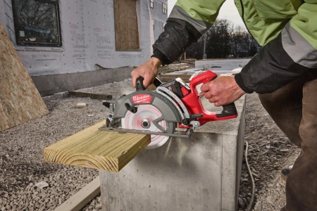 Аккумуляторная циркулярная пила по дереву Milwaukee M18 FCSRH662-0 FUEL (замена для 4933471444) (Арт. 4933498992)