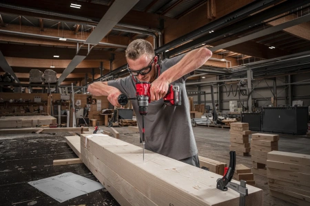 Аккумуляторная безударная дрель-шуруповерт Milwaukee M18 FDD3-502X FUEL (Арт. 4933479863)