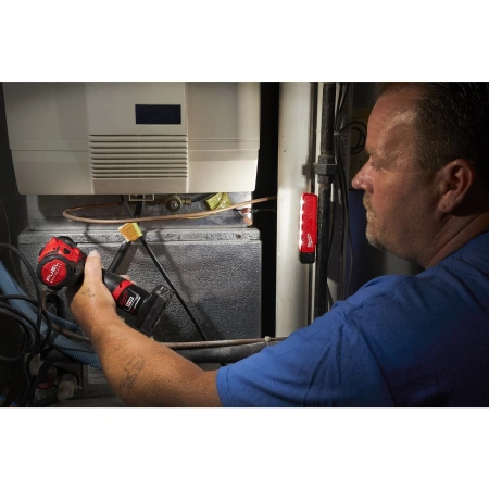 Фонарь светодиодный, карманный на батарейках Milwaukee FL-LED  (Арт. 4933464824)