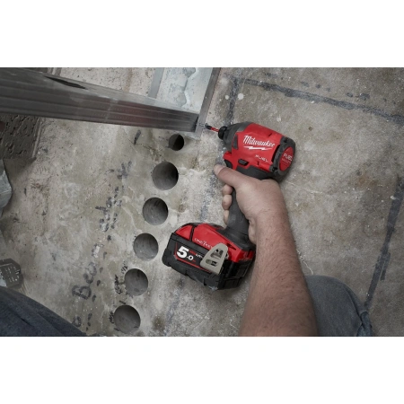 Аккумуляторный импульсный винтоверт Milwaukee M18 ONEID2-502X FUEL ONE-KEY  (Арт. 4933464091)