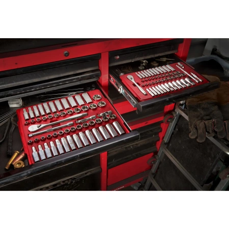 Набор метрических и дюймовых головок с воротком Milwaukee 3/8'' (56 предметов)  (Арт. 4932464946)
