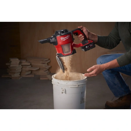 Аккумуляторный компактный пылесос Milwaukee M18 CV-0  (Арт. 4933459204)