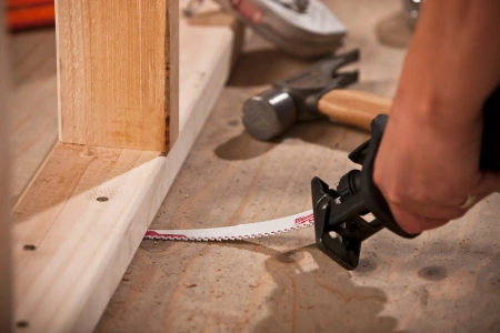 Полотно для сабельной пилы, демонтажное по дереву, дереву с гвоздями, пластику Milwaukee THE AX 230 мм/ шаг зуба 5 мм (5 шт) (экоупак.) (замена для 48005026) (Арт. 48475026)