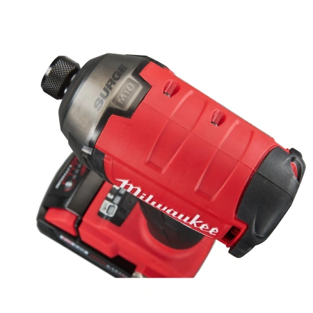 Аккумуляторный гидравлический импульсный винтоверт Milwaukee M18 FQID-502X FUEL SURGE™  (Арт. 4933451790)